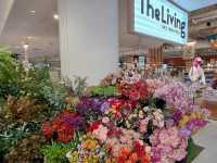 Flowers and love, a perfect match at Enporium