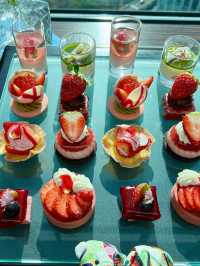 Afternoon Tea at Conrad Tokyo: A Luxurious Experience🍓