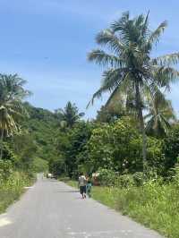 Driving Through Reo’s Countryside: A Glimpse into Rural Life 🌾🚜 
