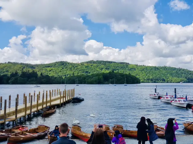 Romantic Honeymoon at Windermere – A Lakeside Escape