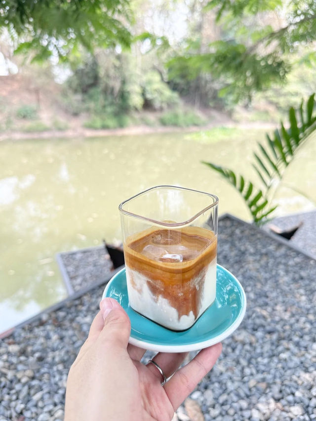 Rocktale Coffee Camp ร้านกาแฟบ้านนา นครนายก