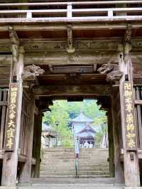 雄大な自然に囲まれた88番札所「大窪寺」