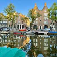 Amsterdam, one of my favorite cities in Europe👫😎❤️