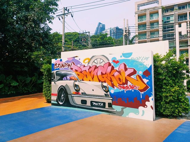 泰國曼谷市中心素坤逸路汽車博物館地標商場一日遊行程，BTS天鐵沿線曼谷最繁華的商業中心，適合休閒逛街拍照📸打卡