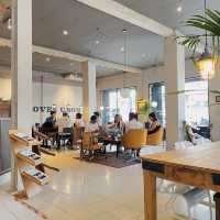 Normal UBON - คาเฟ่ย่านเมืองเก่าอุบล