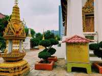 泰國曼谷湄南河畔著名古跡皇家寺廟景點：Wat Uthai Tharam，雄偉泰式寺廟建築群，適合打卡拍照📸