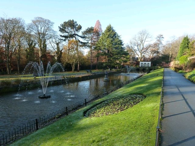 Roundhay Park: A popular park in Leeds!