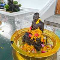 มาทำบุญสรงน้ำขอพร ที่วัดหนังราชวรวิหาร  เขตจอมทอง