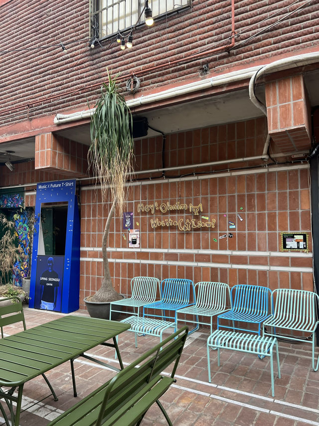 รีวิว OSECHILL (오색칠) คาเฟ่สไตล์อาร์ต