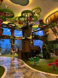 "SkyWorlds Hotel: A Colorful Family Escape at the Doorstep of Adventure"