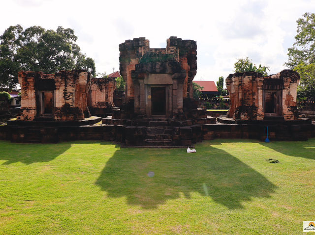 วัดสระกำแพงใหญ่