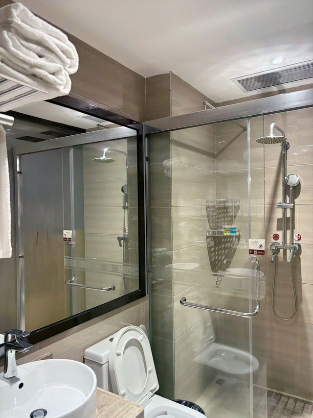 Linghang Shenzhen Hotel