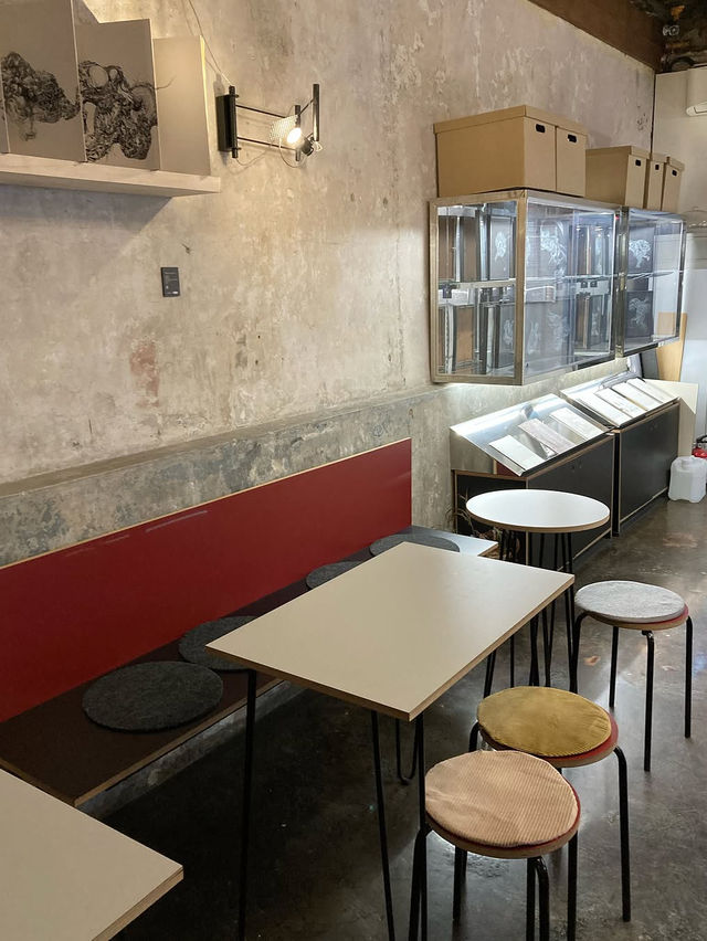 ソウル《乙支路3街》街並みと時代を感じる、隠れ家的カフェ