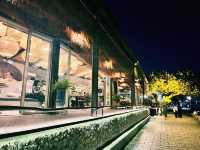 川沿いの絶景レストラン🍽️