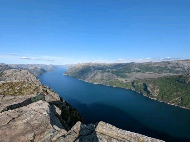 Preikestolen (Pulpit Rock): Norway's famous natural gem!