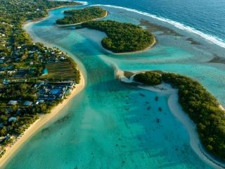 Check out the Beauty of Muri Lagoon, one of the most photogenic parts of Rarotonga, Cook Islands!