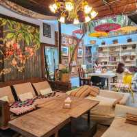 Madame musur bar & restaurant