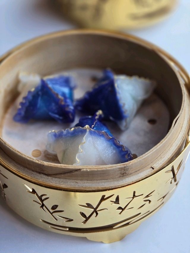 鐵塔下的午餐
