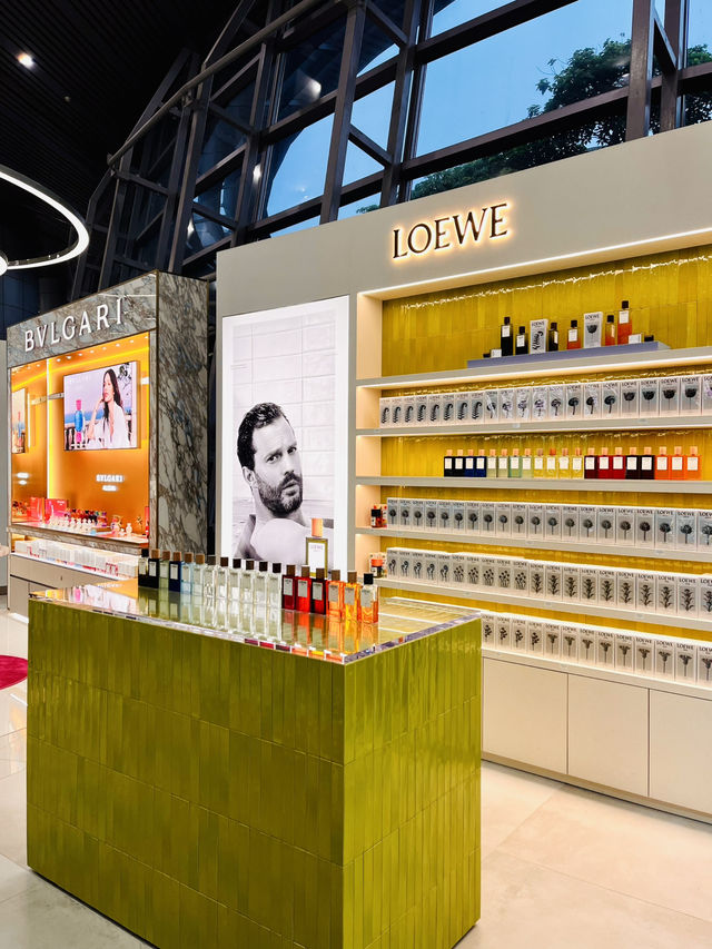 “A Luxe Shopping Haven for Travellers”