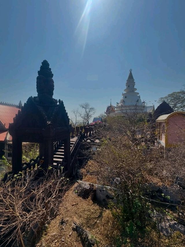 Discover Tranquility at Wat Khao Sanam Chaeng