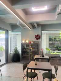 Mowa Hotel & Kraft Cafe 〰️ คาเฟ่ริมน้ำเจ้าพระยา