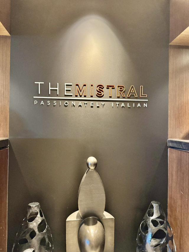 【🌊✨海景下午茶】The Mistral「漫舞嫣韻」— 櫻花x士多啤梨嘅浪漫邂逅