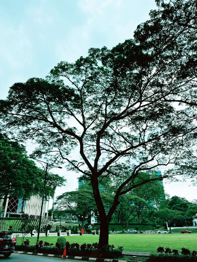 Strolling Through History: Padang Merdeka on Foot