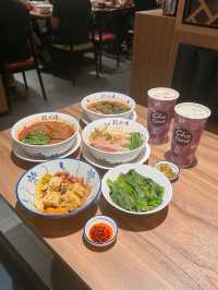 台灣過江龍麵店