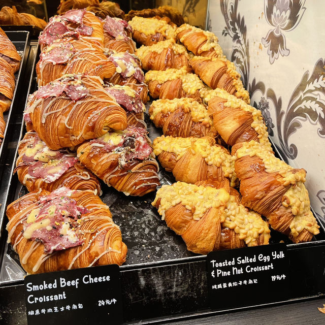 🥐 Butterful & Creamorous ร้านขนมชื่อดังในจีน 🇨🇳