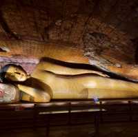【スリランカ】ダンブッラ石窟寺院