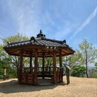 Climbing Wonjeoksan Peak