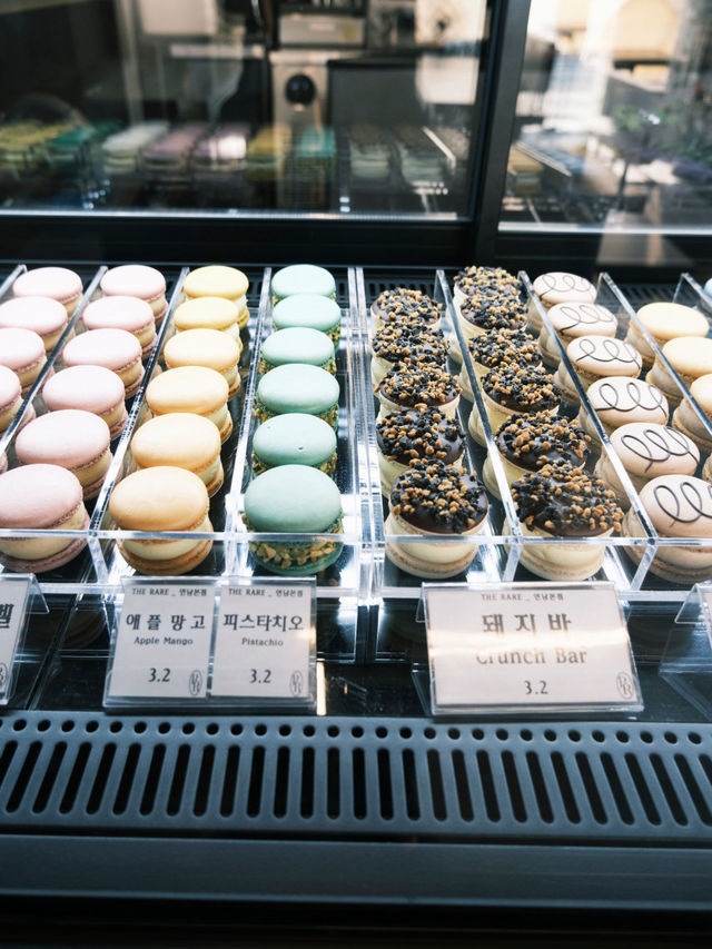 😍🍭더레어 홍대 연남동 카페 마카롱 디저트 맛집