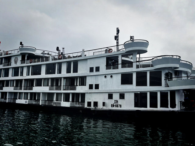 Unforgettable Halong Bay Escape on the Ambassador Luxury Cruise