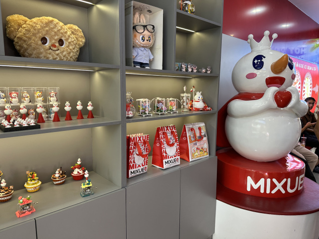 Mixue｜たった15バーツ！バンコクで見つけたコスパ最強ソフトクリーム