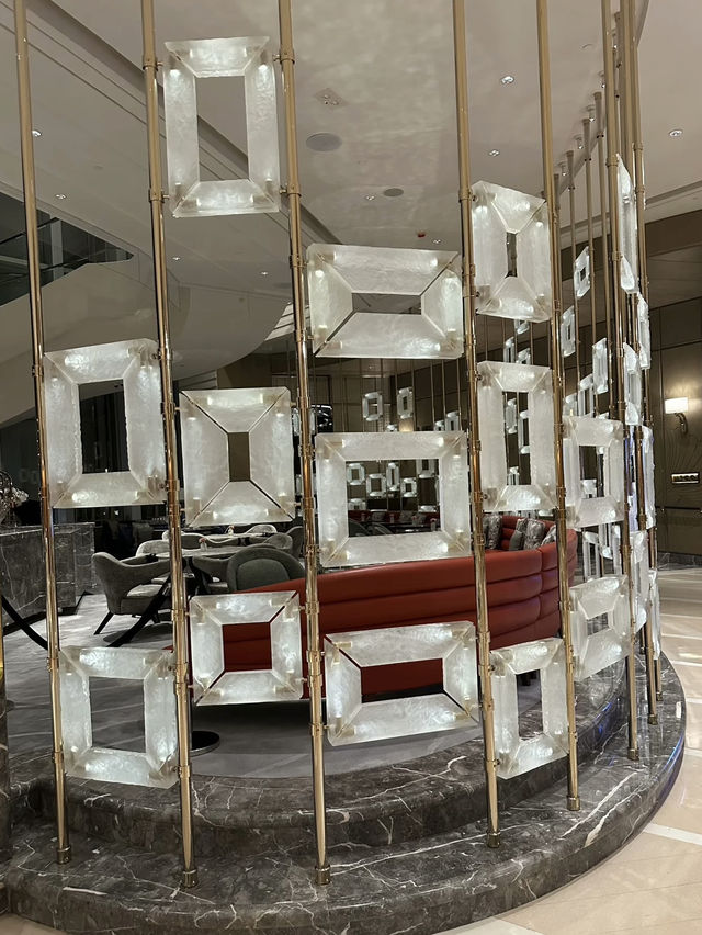 Timeless Elegance and Harbourfront Tranquility at Four Seasons Hong Kong