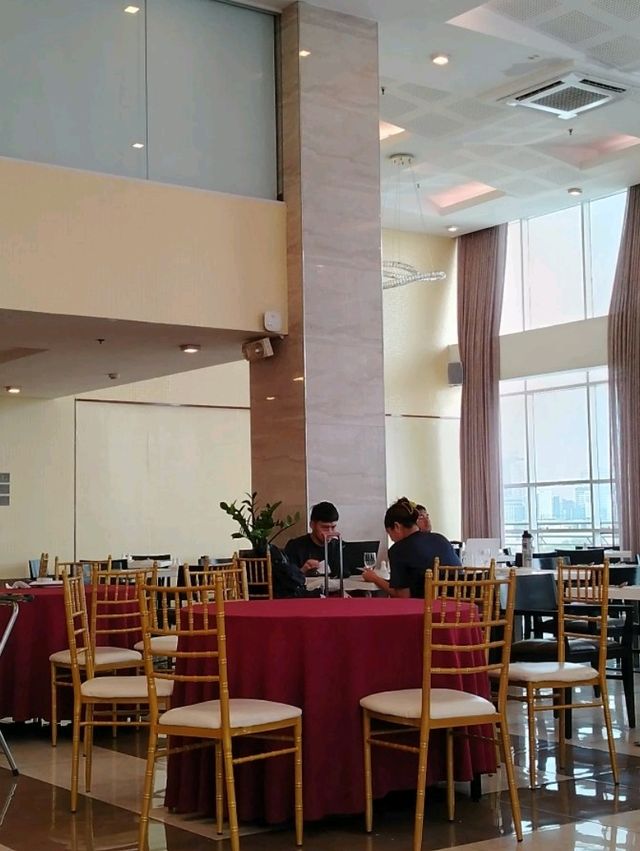 One Central Hotel and Suites