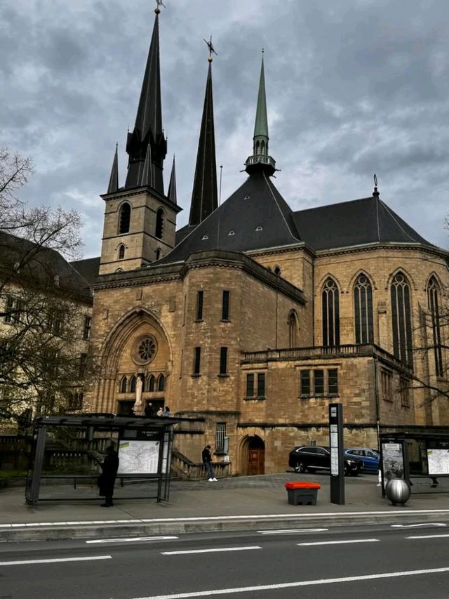 🇱🇺🌿 Luxembourg on a Budget: Big Adventures in a Small Package! 🎒💰