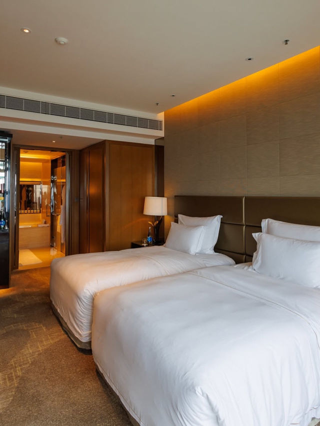 The Ritz-Carlton, Hong Kong