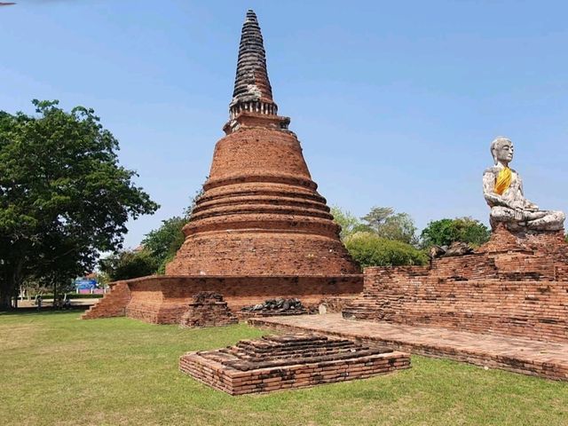 🙏: Wat Lokaya Sutha วัดโลกยสุธา เที่ยวอยุธยา