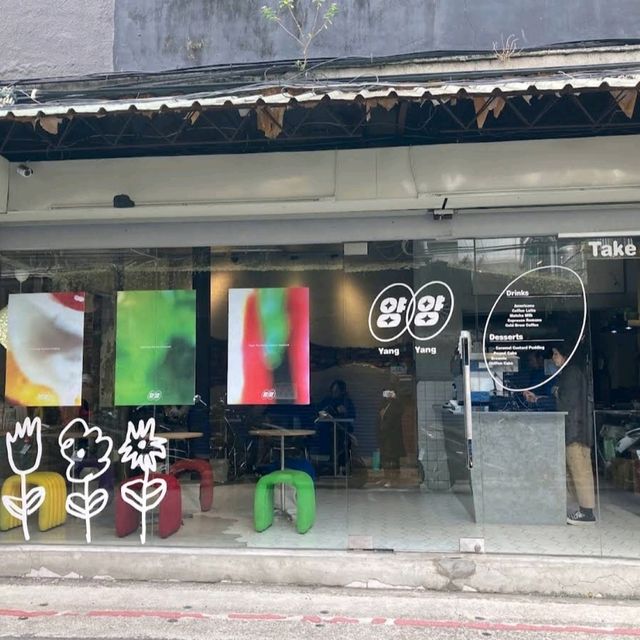 Cafe Yang Yang
