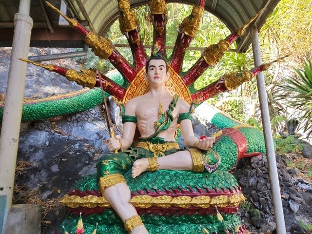 วัดถ้ำมงคลนิมิต 
