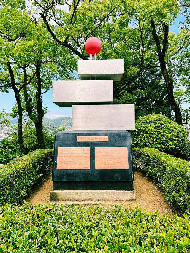 長崎平和公園 - 在廢墟之上祈求和平 🕊️