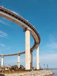 Busan Harbor Bridge: An Iconic Landmark Offering Dazzling Vistas