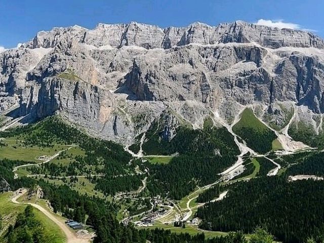Grödnerjoch: The jewel of Dolomites!
