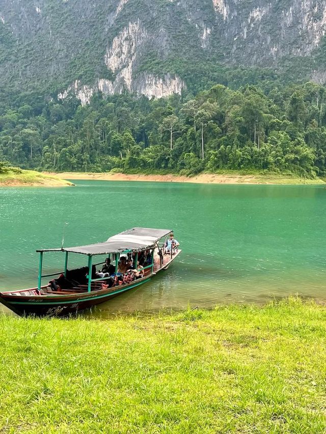 Lakes, Jungles & Jurassic Feels