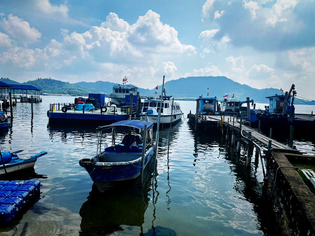 🌴 Lumut Waterfront: A Relaxing Summer Escape