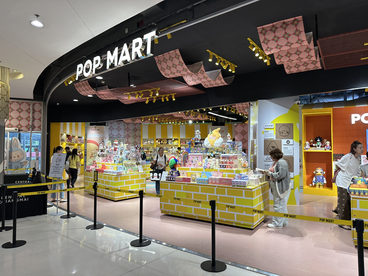 POP MART／ポップマート｜チェンマイ・セントラルモールで大人気！タイ