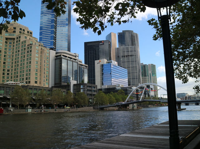 📍墨爾本城市漫遊｜文化、建築與青春記憶交織的一天 🇦🇺✨