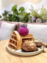 Vibrant Pastels and Artisanal Gelato at Siblings Gelato JB