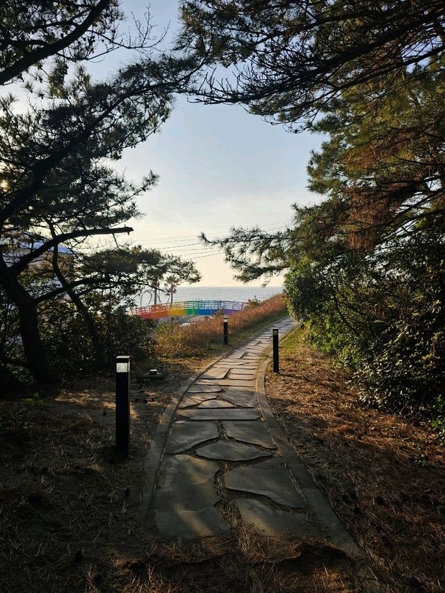 🌊 Iho Beach, Jeju – Where the Sky Meets the Sea 🌅